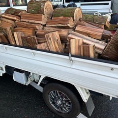 薪ストーブ　薪　サウナ　軽トラ一杯　キャンプ　焚き火の画像