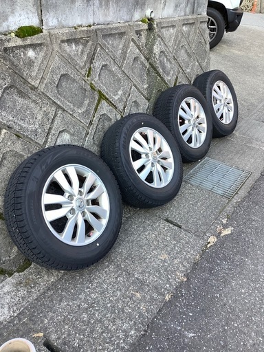 195/65r15スタットレス　ブリジストンvrx2