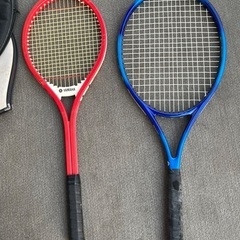 テニスラケット2つの画像