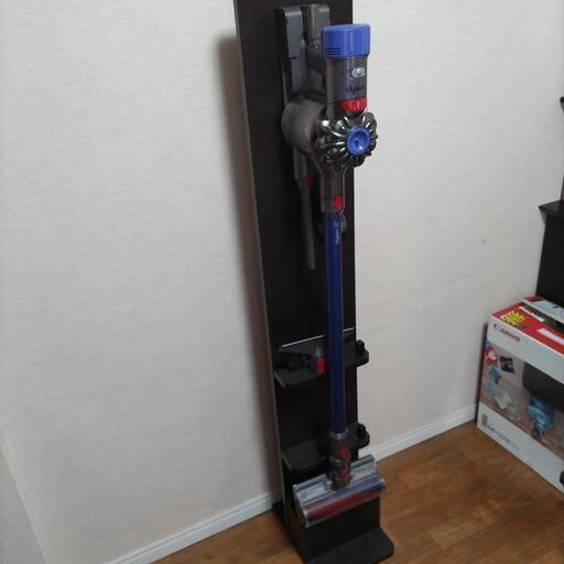 Dyson ダイソン 掃除機 V7 スティッククリーナー専用スタンド付き
