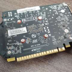 GTX 1050の画像