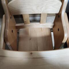 木製　子供椅子　テーブルありの画像