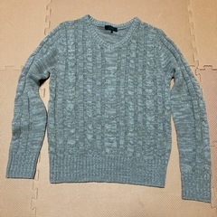 セーター　　グレー