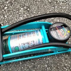 自転車空気入れの画像