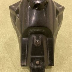 CRF250X 2006年式 ガソリンタンク　使用感強めの画像