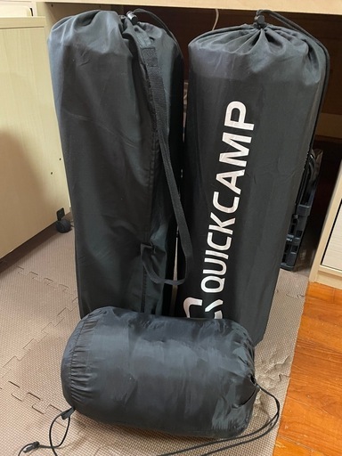 キャンプ用品（マット、寝袋\n）