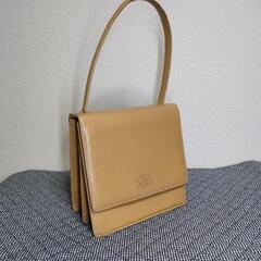 皮製品　ハンドバッグ