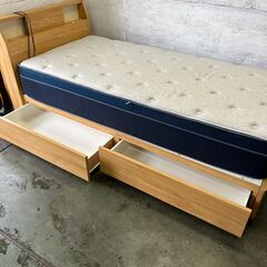 【ジモティ限定特価】 ニトリ シングルベッド マットレスセット 30cm厚 照明 コンセント付 引出し付 デュアルポケットマットレス シングル 寝具 ベッド Y1069の画像
