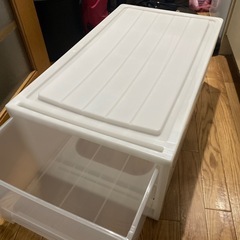 衣装ケースの画像
