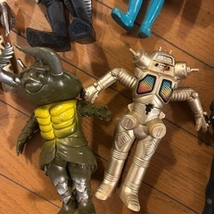 昔のウルトラマン怪獣ソフビの画像