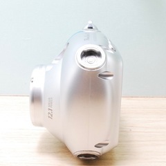 【ほぼ新品】アウトドアで使える　Canon PowerShot D10 防水　海やプールで使えます　交換用のフロントカバー付きの画像