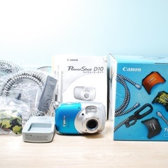 【ほぼ新品】アウトドアで使える　Canon PowerShot D10 防水　海やプールで使えます　交換用のフロントカバー付きの画像