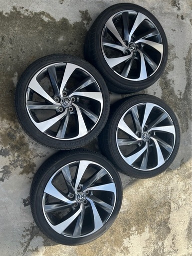 60ハリアー　ターボ　トヨタ純正18インチホイール