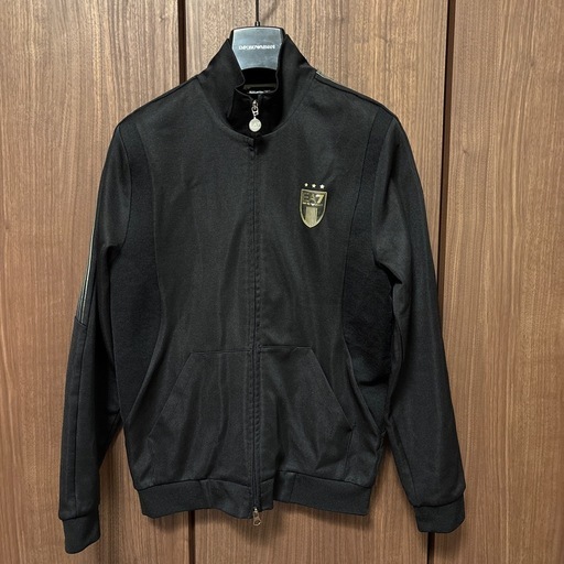 アルマーニ　
ジャージ