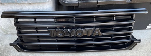 ⭐️ 値下げ‼︎ランクル60後期型用フロントグリル一式セット当時物美品⭐️⭐️