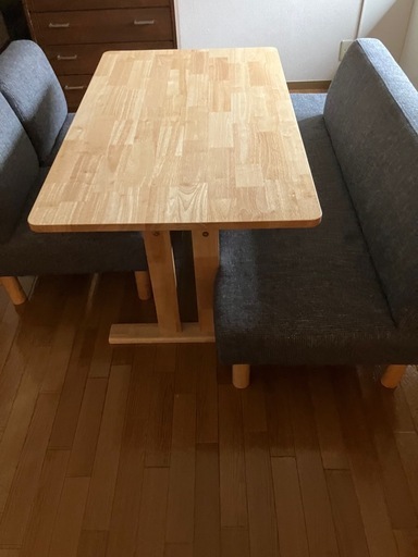 LOWYAのダイニングセット