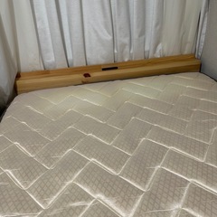 【川崎区直接受渡限定】天然木製 すのこベッド セミダブル(＋マットレス付き)の画像