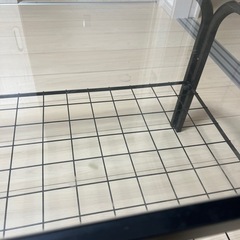 ガラステーブルの画像
