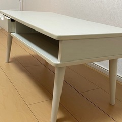 木目調ホワイトオーク テーブルの画像