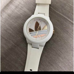 adidas 腕時計の画像