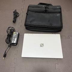 NEC LAVIE NM150GAW ノートパソコンの画像