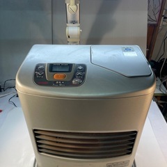 トヨトミ　ファンヒーター