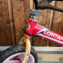 ストライダー　キックバイク　　赤　　子ども用二輪車の画像