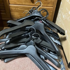 あげます！ハンガー50本くらいありますの画像