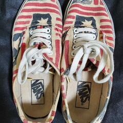 VANS (レディーススニーカ)

サイズ... 23.5cm