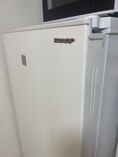 シャープ 179L　冷蔵庫 SJ-18E8