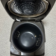 ZOJIRUSHI 象印 IH炊飯ジャー NP-VU10 5合炊き 炊飯器
の画像