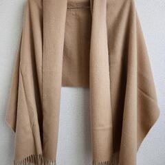 【美品】大判 ウール100% ベージュ マフラーの画像