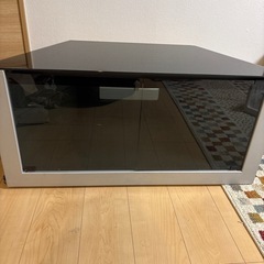 テレビ台　37インチ置いてました