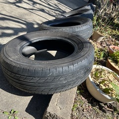 無料【中古】(鉄チン14x5 1/2JJ ➕ヨコハマアイスガード(185/70 R14 88Q) )(  ヨコハマノーマルタイヤ(185/70 R14 88S) )セットで引き取ってくれる方のみお譲りしますの画像