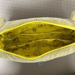 リラックマとクマのペンケース、キャップの画像