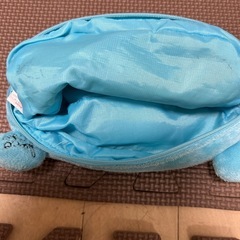 リラックマとクマのペンケース、キャップの画像