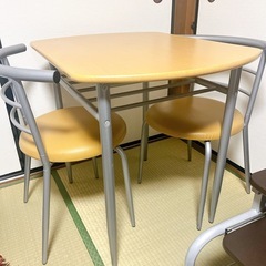 【お譲り先決定】ニトリ　テーブル　椅子　セット