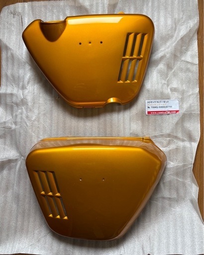 新品未使用　HONDA CB750 オイルタンクカバー他