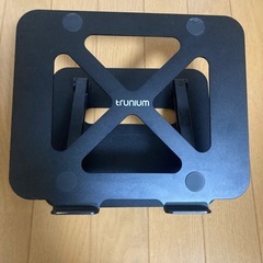 パソコンの台の画像