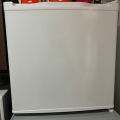 【無料でお譲りします！】小型冷凍庫