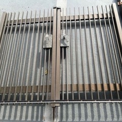 　柱付き　アルミ門扉　両開き　の画像