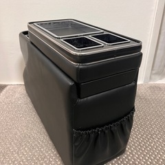 アームレスト　コンソールボックスの画像