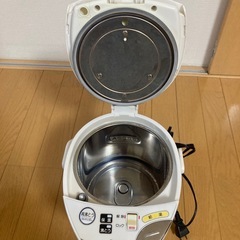 電気湯沸かしポットの画像