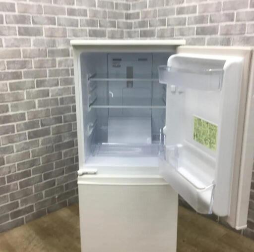 ◎送料無料!!★2016年製★超美品★中古◎ SHARP 137L 左右開き「どっちもつけかえドア」耐熱トップテーブル。冷蔵庫【SJ-D14B-W】i888 愛知岐阜&frasl;送料無料☆シャープ 137L冷蔵庫 SJ-D14C-W 2016年製 137L