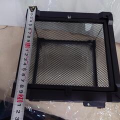 ガラス製飼育ケージの画像