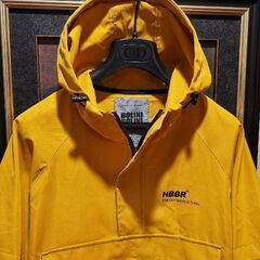 【新品】マウンテンパーカー★BOLINI★ウィンドブレーカ★黄★UVカット★XLの画像