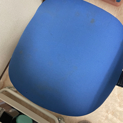 回転式椅子　学習机の画像