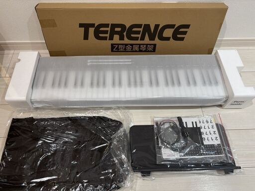 【お話中】スタンド付き✨TERENCE 電子ピアノ 61鍵盤 初心者 キーボード ピアノ