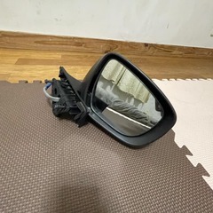車のサイドミラー モデル 5317