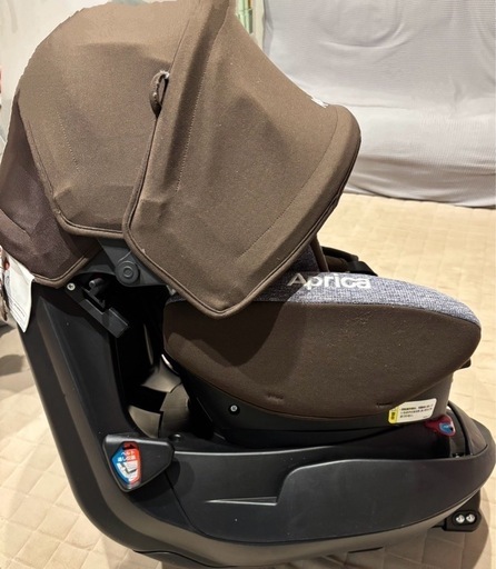 アップリカ フラディアグロウ ISOFIX